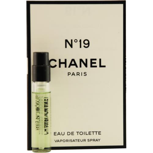 CHANEL 19 by Chanel