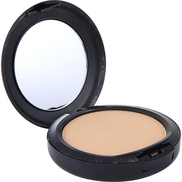MAC Studio Fix Powder Foundation: Shine-Free, Buildable Coverage