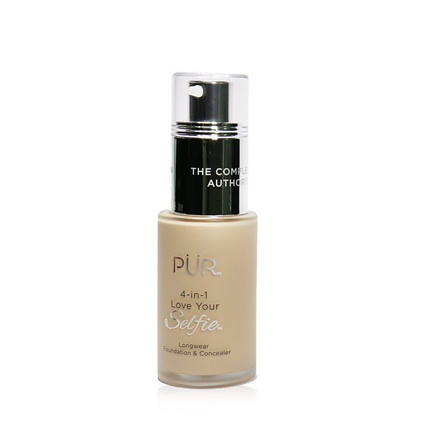 #ln2 fair ivory (very fair skin with neutral undertones)