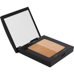 Laura Mercier