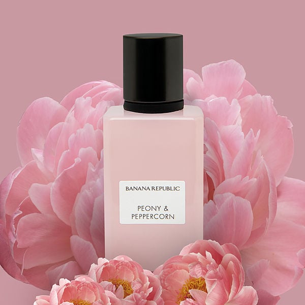 Banana Republic Peony & Peppercorn by Banana Republic, Eau De Parfum Spray 2.5 oz, image 2 of 2